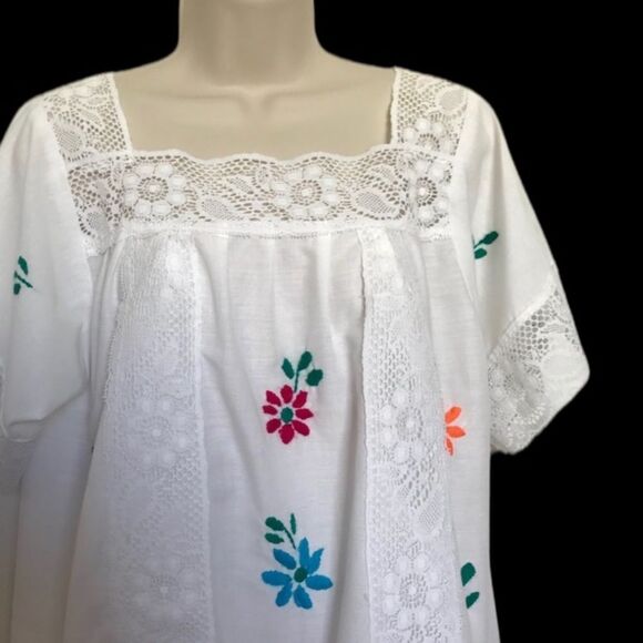 Hand-Embroidered Lace Trimmed Peasant Blouse Boho Bohemian Festival Top White - Picture 2 of 12